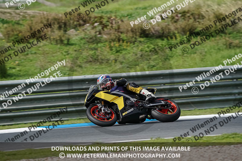 estoril;event digital images;motorbikes;no limits;peter wileman photography;portugal;trackday;trackday digital images